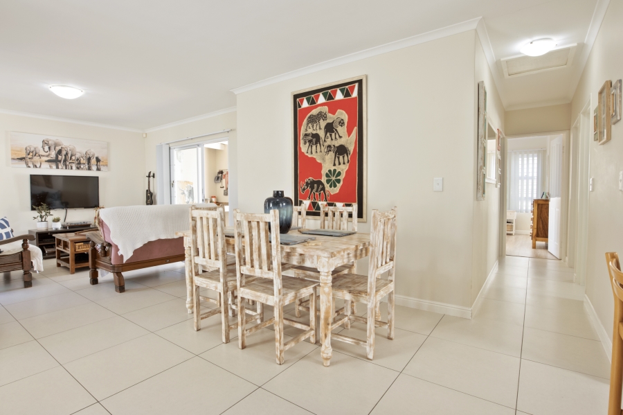 3 Bedroom Property for Sale in Sunningdale Western Cape
